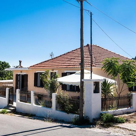 Irinis House Βίλα Komílion Εξωτερικό φωτογραφία